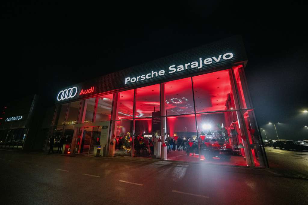 au5